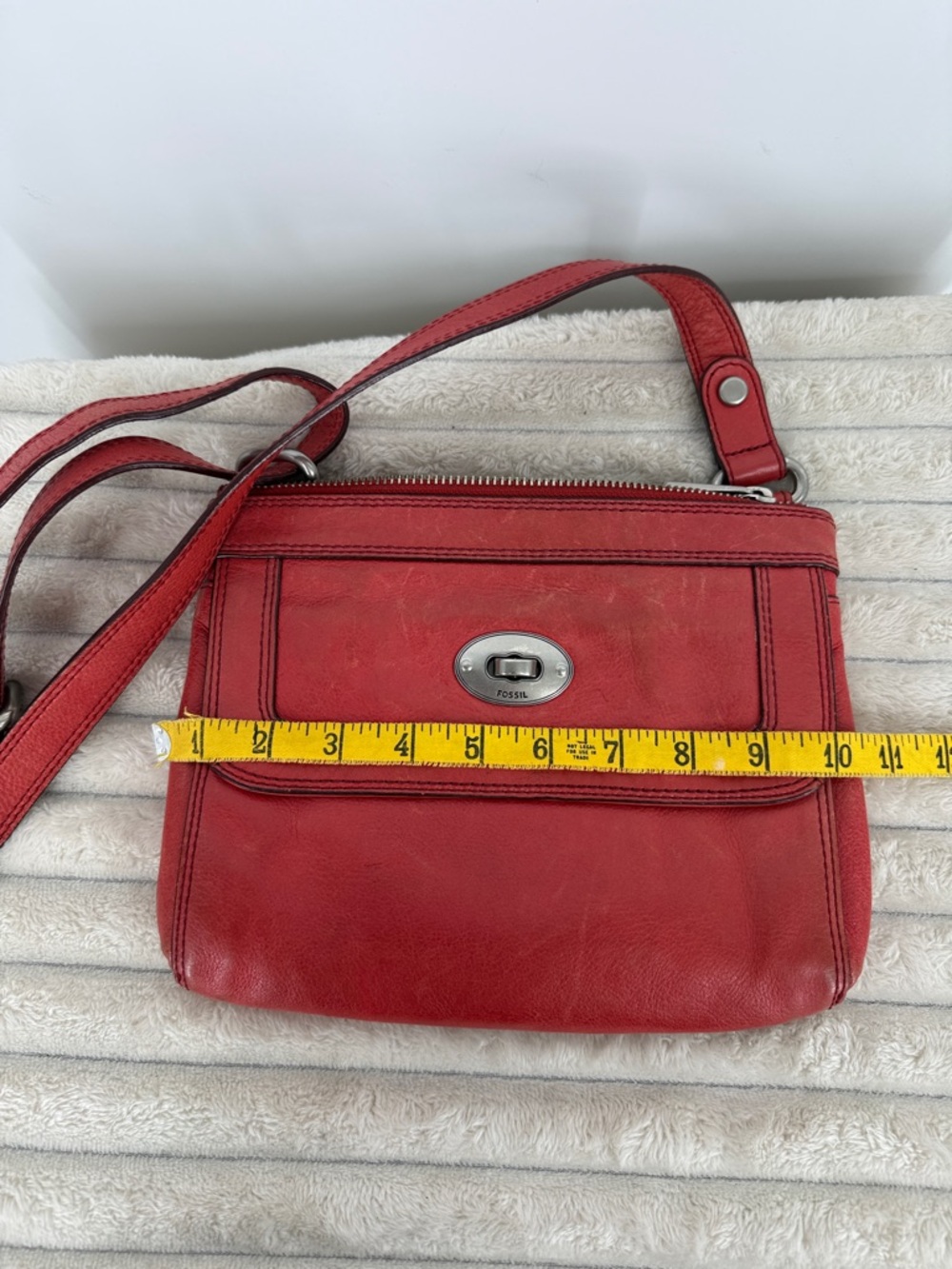 Fossil “Marlow” in Red Leather Crossbody Bag - Picture 12 of 13
